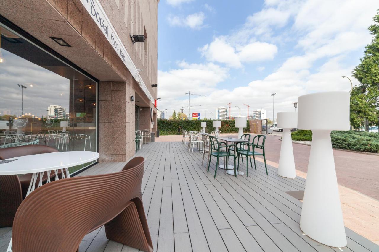 Ibis Alcala De Henares La Garena Hotel ภายนอก รูปภาพ