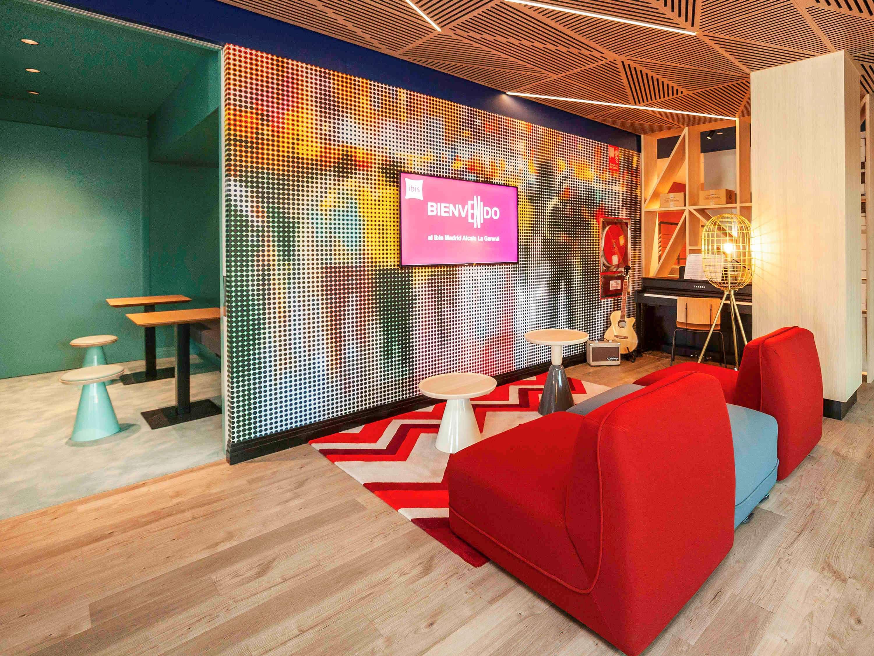 Ibis Alcala De Henares La Garena Hotel ภายนอก รูปภาพ